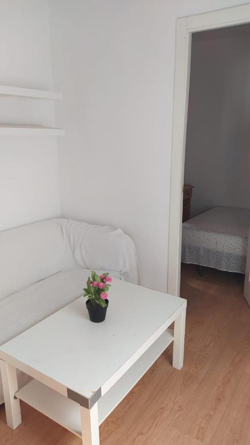 Apartamento En C. Maria Luisa 2 Dormitorios Madrid Exterior photo